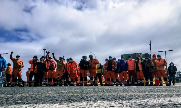 Desde Iquique a Punta Arenas, los trabajadores portuarios paralizaron sus actividades desde las 12 horas de este miércoles. Foto: Unión Portuaria.