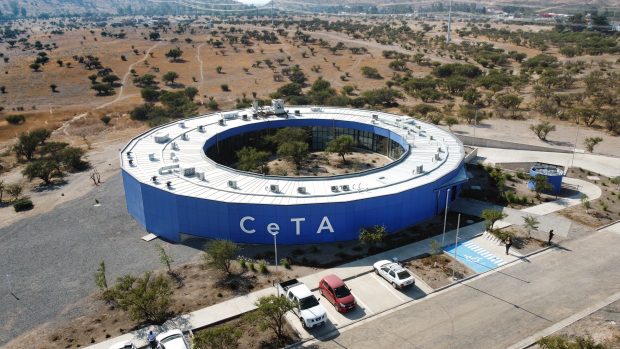 CeTA es el segundo centro de alta tecnología que inicia operaciones en el Parque Carén de la U. de Chile. Junto a este, se proyecta para el primer semestre del 2022 un Centro de Biotecnología y Producción de Vacunas, un Centro de Tecnologías, una Escuela Experimental y espacios comunitarios con áreas verdes para toda la comunidad. 