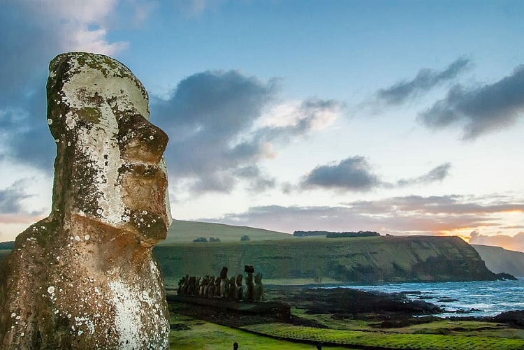 chile-easter-island-rapa-nui-moai