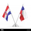 chile-y-croacia-banderas-de-mesa-aisladas-sobre-fondo-blanco-3d-renderizar-2e070k2
