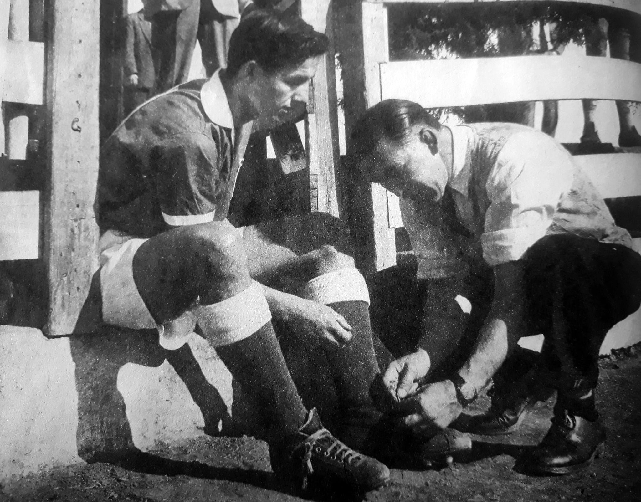 Leonel Sánchez junto a su padre Juan el día de su debut en 1953.