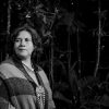 Faumelisa Manquepillán Calfuleo (Lanco, 1960). Poeta, escultora, artista textil y educadora tradicional mapuche. Publicó su primer libro bilingüe SUEÑO DE MUJER / ZOMO PEWMA el año 2000 y ha participado en diferentes antologías y festivales de poesía, tales como el Festival Internacional de Medellín 2011 o el Encuentro Internacional de Mujeres Poetas en el Camino del Café, Colombia, 2014. Puquiñe, Lanco, 09/03/2021 (©Alvaro de la Fuente/escritoresindigenas.cl)