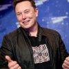 Los-fanaticos-de-Tesla-se-presentan-para-ver-la-celebracion
