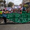 Valparaiso, 23 de septiembre de 2022
Manifestantes marchan por las calles centricas de la ciudad puerto, en contra de la aprobacion del tratado TTP11.
Cristobal Basaure/Aton Chile