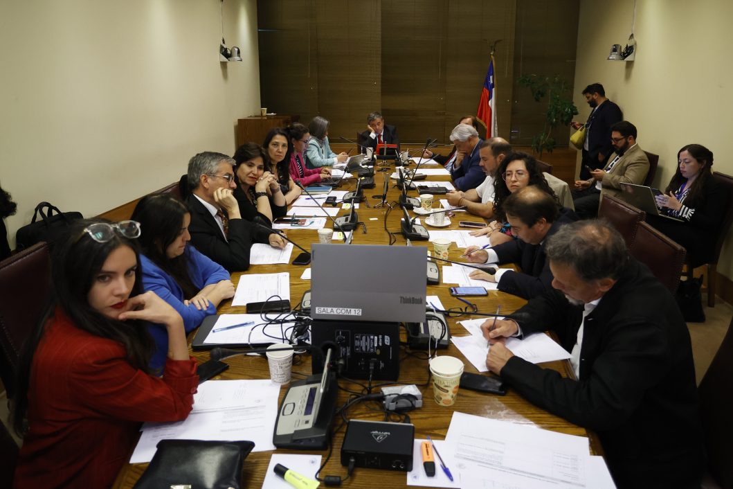 Valparaiso, 28 de noviembre de 2022.
Comision mixta discute diferencias entre la Camara de Diputados y el Senado con respecto al proyecto de Presupuesto 2023.
Raul Zamora/Aton Chile