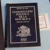 Santiago, 26 de diciembre de 2022.
Un ejemplar de la Constitucin durante la reunion de la Comision de Constitucion, Legislacion, Justicia y Reglamento del Senado para discutir el proyecto que modifica la Carta Fundamental. 

Dragomir Yankovic/Aton Chile