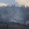 Menque, 12 de Febrero 2023.
Vecinos y un grupo de militares controlan un sector de los incendios forestales en Dichato.
Marcelo Hernandez/ Aton Chile.