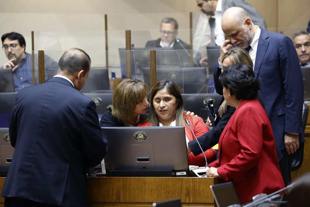 Valparaiso, 22 de marzo de 2023.
La senadora Fabiola Campillai durante la sesion del Senado.
Raul Zamora/Aton Chile