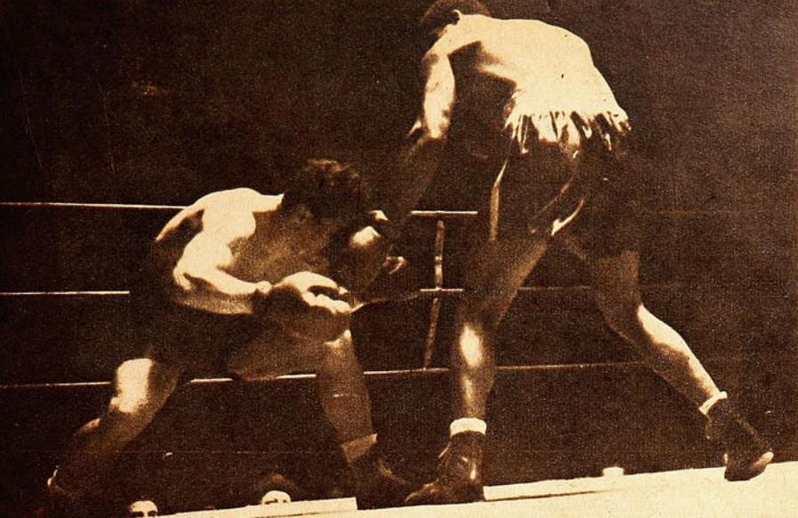 El boxeo agresivo de Godoy chocó ante la técnica más depurada de Toles.