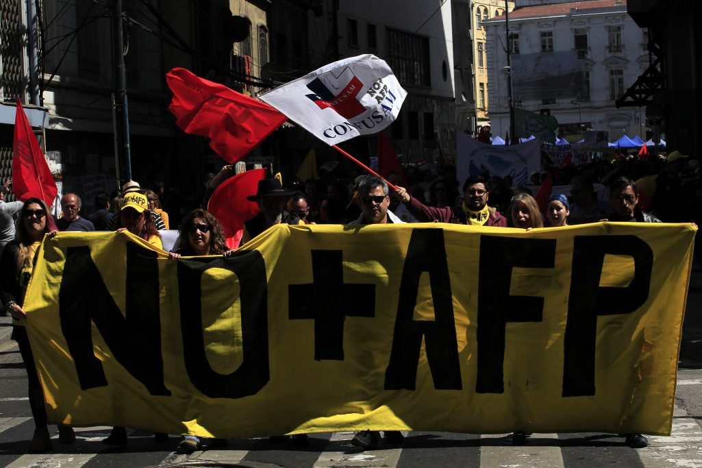 Valparaiso, 06 de octubre 2019.
Se realiza Marcha No Mas AFP, por la recuperacion  de la seguridad nacional.
Sebastian Cisternas/ Aton Chile.