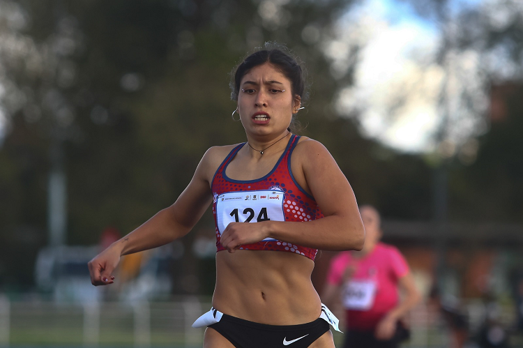 Para atletismo - 400 m: Franchesca Espinoza, de Cauquenes, Participa en Club Atlético Cauquenes (foto: Copachi)
