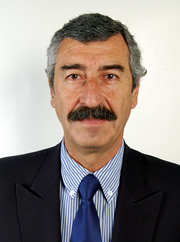 Jorge Sanz, académico de la Facultad de Gobierno UDD