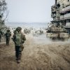 Militares y un carro de combate israelí en el interior de la Franja de Gaza
FUERZAS ARMADAS DE ISRAEL
01/1/2024