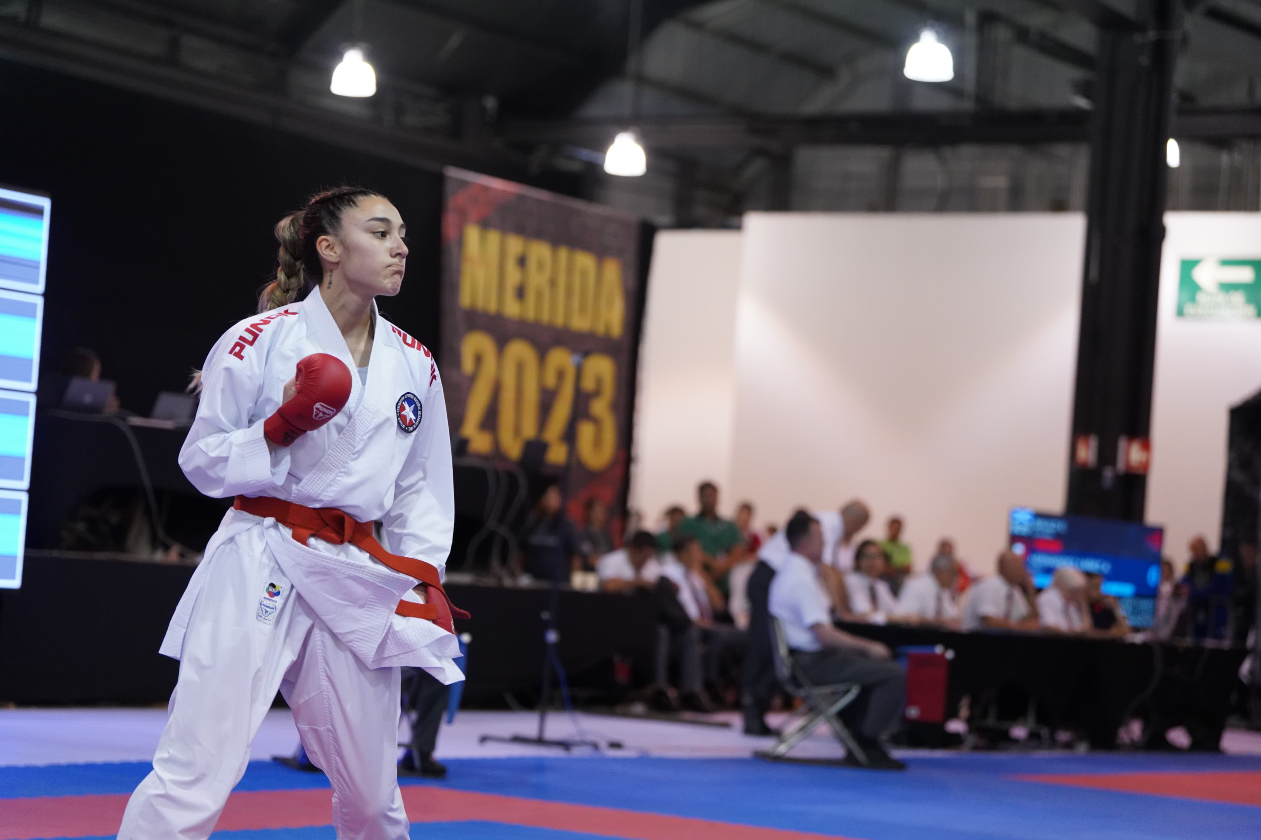 Antonella Navarro, karateca de Rancagua.