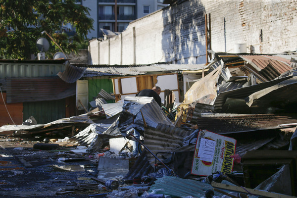 Destruccion de viviendas irregulares luego de un operativo de desalojo en Barrio Yungay 27/3/2024 Dragomir Yankovic/Aton Chile