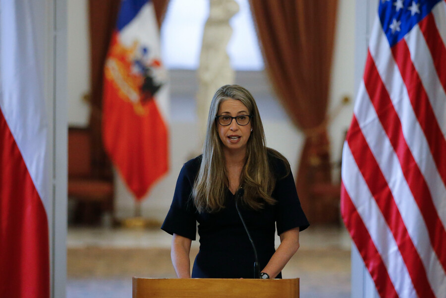 Embajadora de Estados Unidos en Chile Bernadette Meehan.