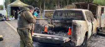 Carabineros realiza peritajes en la escena del crimen de los tres funcionarios de la institución en Cañete. Foto: ATON.