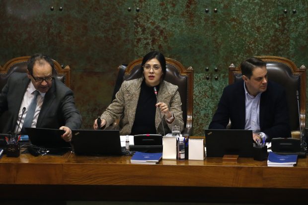 Valparaiso, 3 de mayo 2024
La diputada Karol Cariola y el diputado Gaspar Rivas durante la Sesion de la Camara de Diputados  
Sebastian Cisternas/Aton Chile