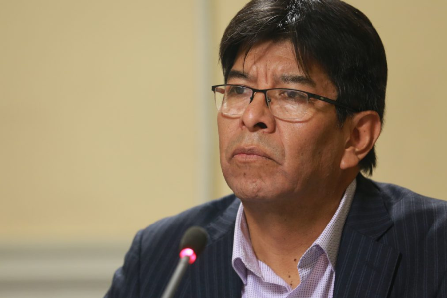 Senador Esteban Velásquez.