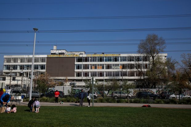 Imagen del antiguo Hospital Félix Bulnes. Foto: Juan Eduardo Lopez/Aton Chile