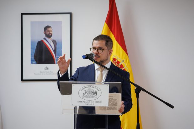 El embajador de Chile en España, Javier Velasco Villegas. Fotografía: Alejandro Martínez Vélez / Europa Press