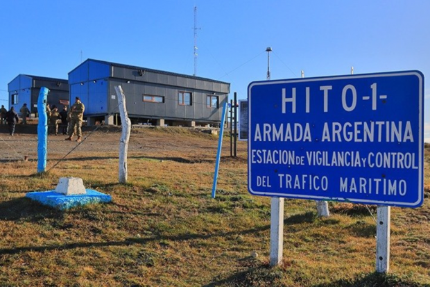 ¿Insistir en vías diplomáticas o demoler la base militar?: parlamentarios exigen señales concretas contra Argentina