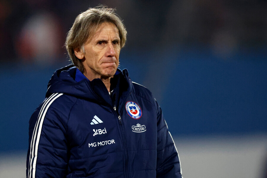 El director técnico de la selección chilena de fútbol Ricardo Gareca. Foto: Andres Pina/Photosport.