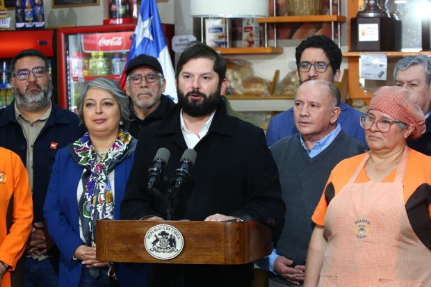 Presidente Boric por sueldo mínimo