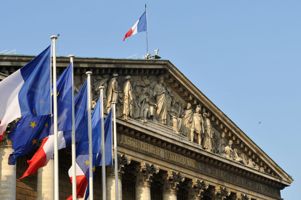 Francia en la incógnita tras la victoria de la izquierda en las legislativas
