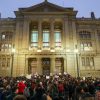 Manifestacion contra el senador Javier Macaya en tribunales de Santiago.Cientos de mujeres piden la renuncia del senador.
Marcelo Hernandez/Aton Chile