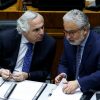 El ex ministro Andres Chadwick y su abogado Luis Hermosilla durante la sesion especial en el Senado que discutió la acusacion constitucional contra el ex ministro.
Raul Zamora/Aton Chile