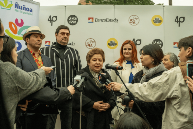 María Esther Zamora y Álvaro Henríquez en la conferencia de prensa por La Yein Fonda 2024