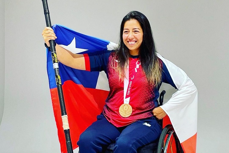 La chilena disputará las medallas en el para canotaje este domingo. Foto: IG @wollermann