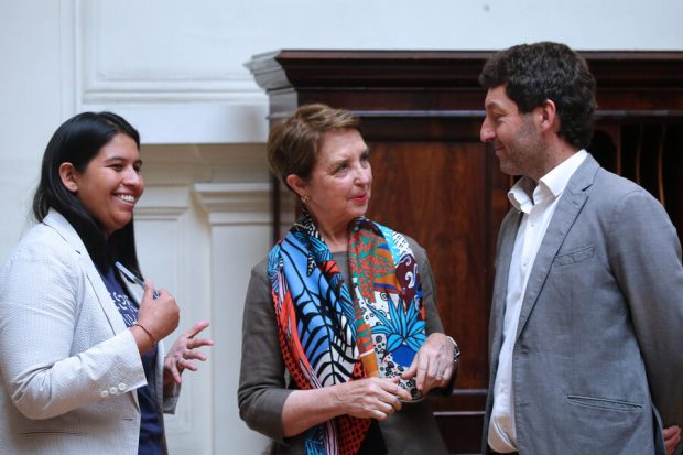 Andrea Valladares, Gloria Hutt y Juan Antonio Coloma