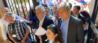 Gremios de funcionarios públicos se manifestan en Contraloría por confianza legítima. Foto: Colegio de Profesores.