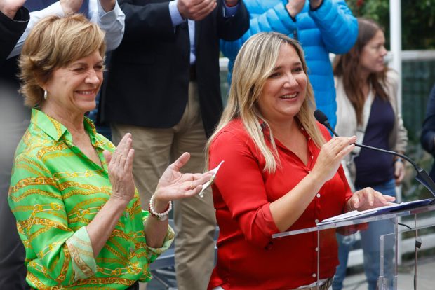 La candidata a gobernadora de Valparaiso, María José Hoffmann y la presidenciable de Chile Vamos, Evelyn Matthei. 