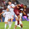 El jugador de la seleccion chilena Rodrigo Echeverria, izquierda, disputa el balon contra Jose Salomon Rondon de Venezuela durante el partido de clasificacion al mundial 2026 disputado en el estadio Monumental de Maturin, Venezuela.
17/10/2023
Matias Delacroix/Photosport