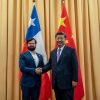 El Presidente Gabriel Boric sostuvo hoy en Lima una reunión bilateral con su similar de la República Popular China, Xi Jinping, junto al canciller Alberto van Klaveren.
Foto Presidencia