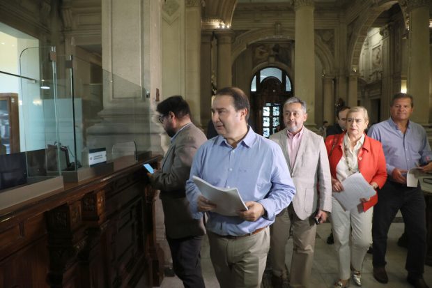 Diputados de Chile Vamos ingresan requerimiento al Tribunal Constitucional para que la instancia estudie la legalidad constitucional sobre la fallida compra de la casa de Salvador Allende. Dragomir Yankovic/Aton Chile