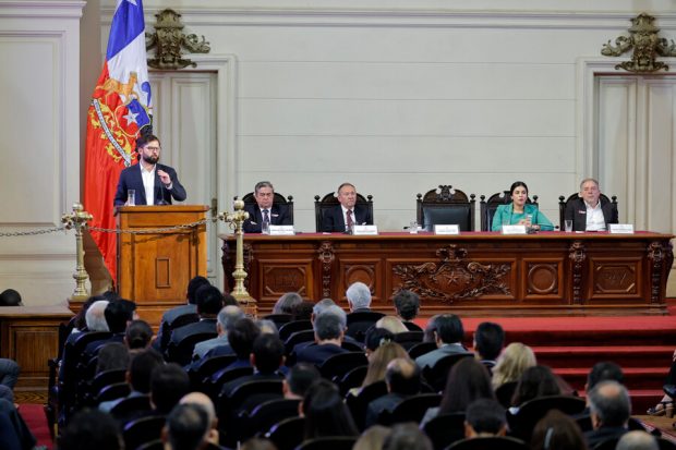 Presidente Boric encabeza la inauguración del Congreso Futuro 2025.