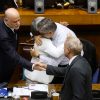 Ministra Jeannette Jara y ministro Mario Marcel celebran aprobación de la reforma de pensiones en el Senado.