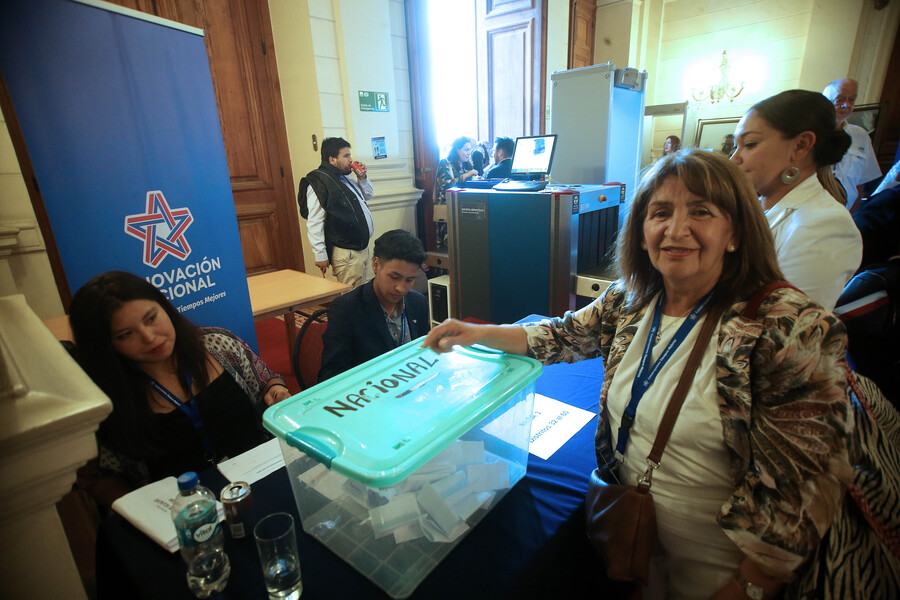 Renovacion Nacional realiza el Consejo General en la sede del Congreso Nacional en Santiago. Javier Salvo/Aton Chile