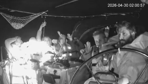 El ejercito de Israel interceptó en aguas internacionales a la misión humanitaria civil.