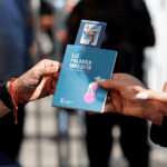 “Libros Libres” vuelve a convocar a la ciudadanía con entrega masiva de textos de Gabriela Mistral Antología "La palabra maldita y otros escritos" de la poeta Gabriela Mistral.