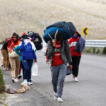 Un grupo de venezolanos retenidos por carabineros y el ejercito por entrar de manera irregular al pais, no fueron aceptados en su reconduccion a Bolivia.