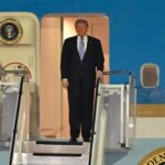 El presidente de Estados Unidos, Donald Trump, ha aterrizado este miércoles en Pekín en el marco de su histórica visita oficial a China para la cumbre que mantendrá con su similar chino, Xi Jinping, centrada en cuestiones comerciales, con la tregua arancelaria sobre la mesa, pero la situación en Taiwán y la guerra sin resolver en Irán como telón de fondo.