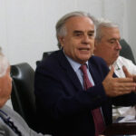 Recortes en Salud: Emilio Santelices asegura que pueden realizarse “sin afectar a los pacientes” Emilio Santelices