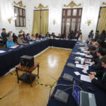 Comisión de Hacienda entra en fase clave por proyecto de Reconstrucción en medio de acusaciones cruzadas La Comisión Hacienda de la Cámara de Diputados recibe las respuestas del Ejecutivo a preguntas respecto del proyecto de ley de reconstrucción nacional. Jonnathan Oyarzun/Aton Chile.