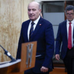 Acusaciones cruzadas por deuda fiscal marcan debut del primer Informe de Finanzas Públicas de Quiroz Reacciones políticas y de expertos tras presentación del Informe de Finanzas Públicas