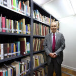 Exdecano de la Facultad de Artes de la U. de Chile, Luis Merino.
